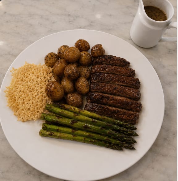 Tagliata Con Asparagi E Patate